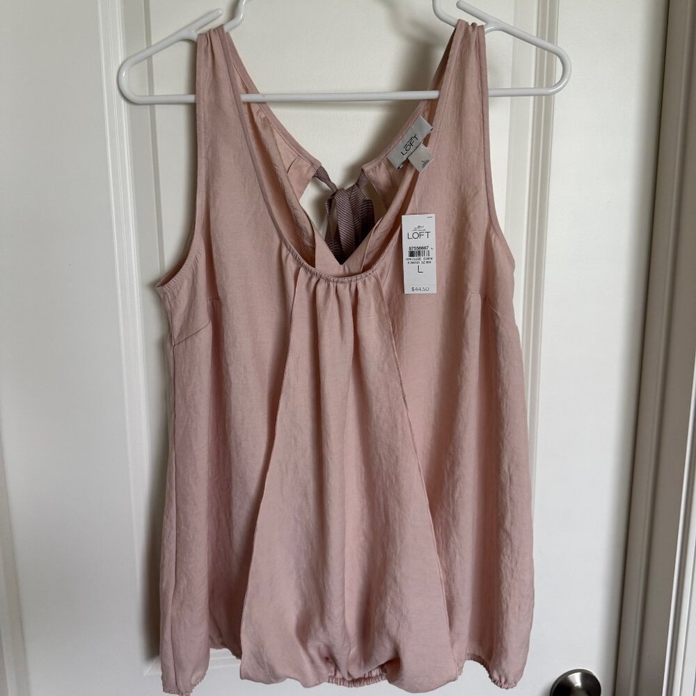 Ann Taylor LOFT Lightweight Pale Pink Sleeveless Blouse NWT Size L - Picture 3 of 5